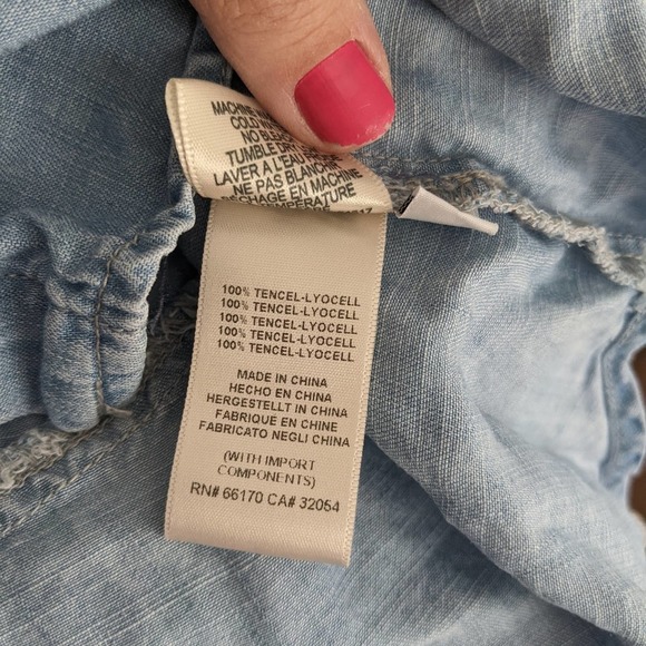 Cloth & Stone Tencel Lyocell Size Small Oversized Bleach Button Down Denim - Picture 2 of 8